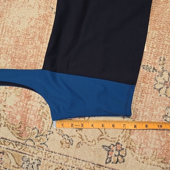 Sincerely Jules Active Athletic Bra Crop Top - Size L - Picture 10 of 11